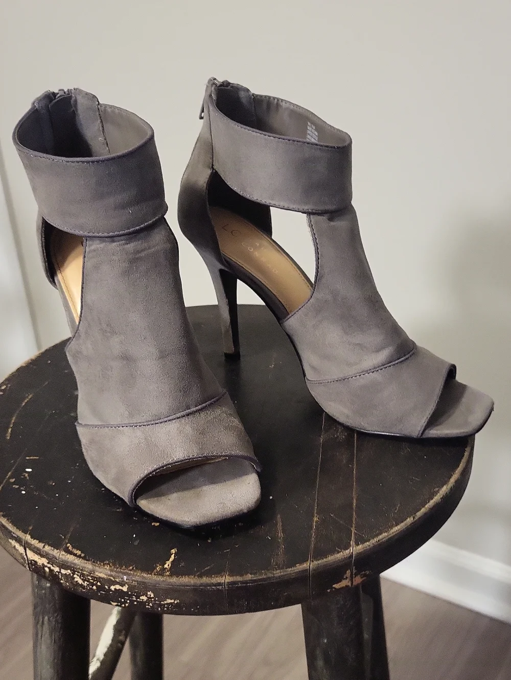 LC Lauren Conrad Gray Suede Open-Toe Ankle Cuff Heels
